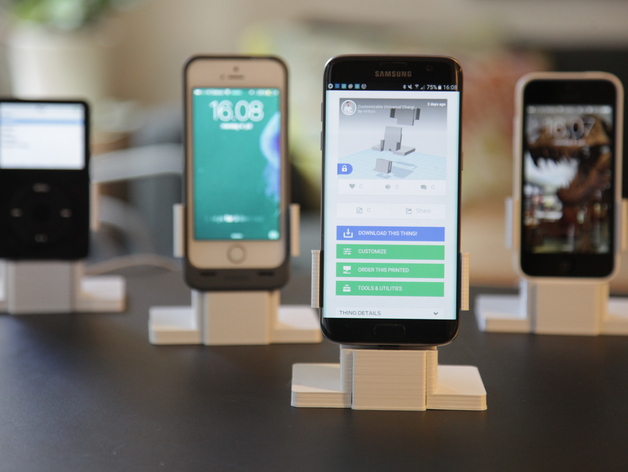 Customizable Universal Charging Dock 3D model