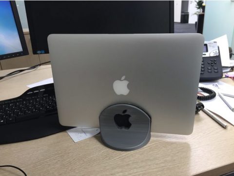MacBook verical dock 3D model