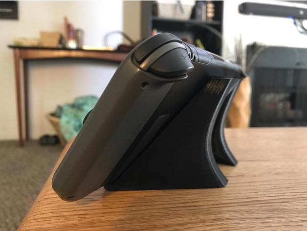 Triforce (Nintendo Switch/Phone) Stand