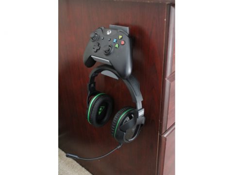 Xbox One Controller & Headset Holder 3D model