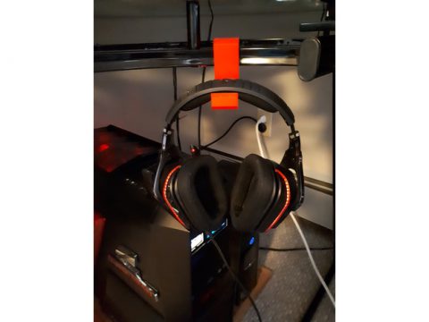 Gaming headset desk hook 3D model
