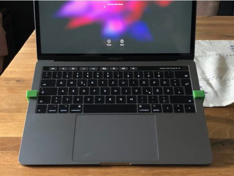 Macbook pro 13 inch stand 3D model