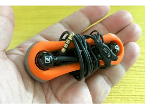 Pocket Earbud Holder 3D model