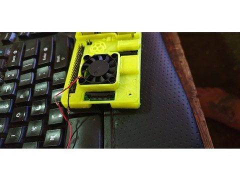 Raspberry Pi Cover with exhaust fan