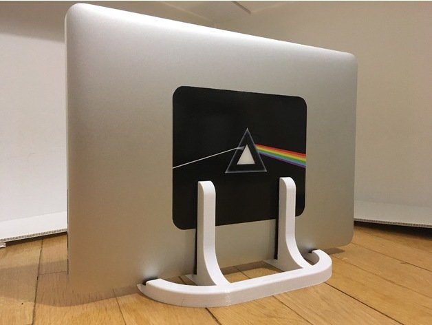 Universal Macbook / Laptop Vertical Stand