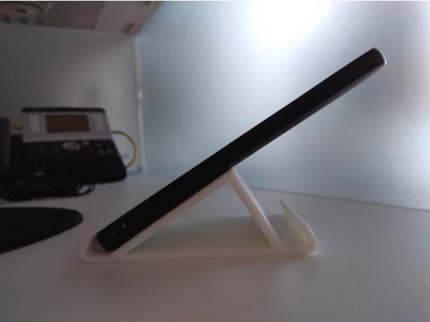 Smartphone Stand - Two different stand positions