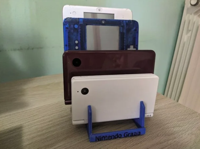 Nintendo DS/3DS Stand
