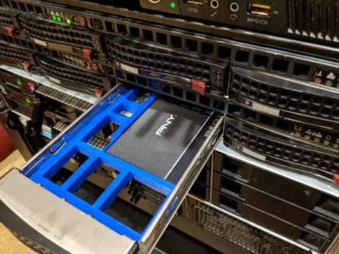 2.5" SSD/HDD to 3.5" adapter for hot swap server bays