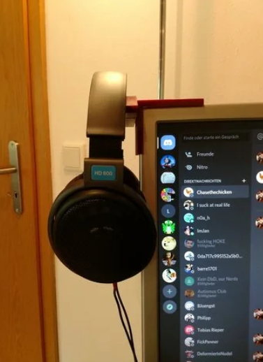 Headphonerest monitor mount
