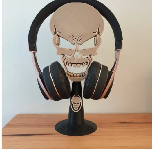 Skull headphone stand