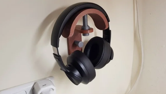 Studio Headphone Holder