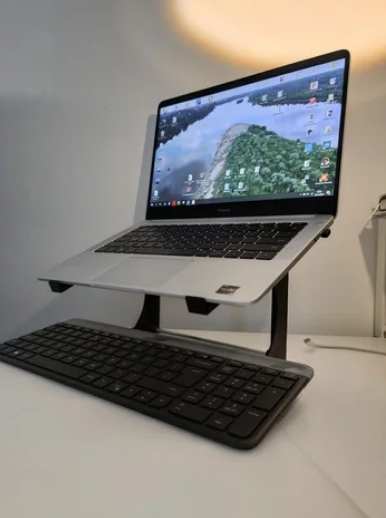 Laptop / Ultrabook stand