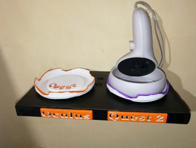 Oculus Quest controller holder + name tags
