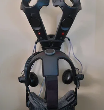 VR Charging Wall Mount