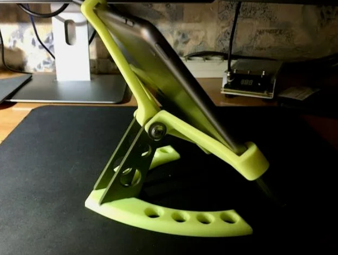 iPad 2020 stand