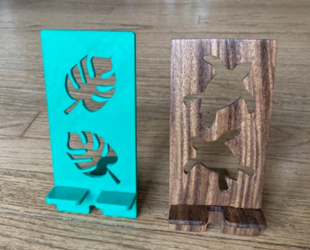 Phone stand with patterns