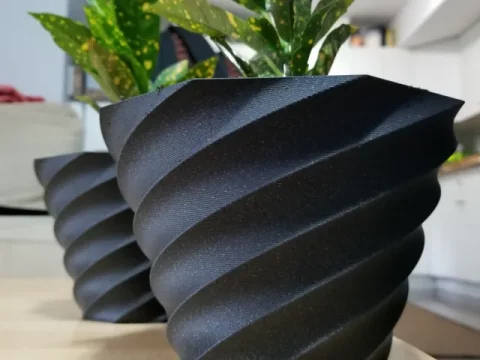 9 Sided Twisted Planter