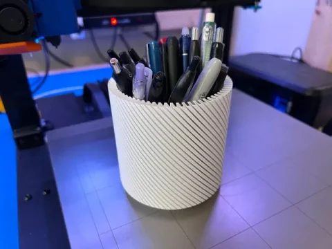 Tactile Spiral Vase Pen Cup