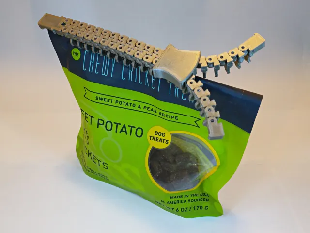 Zippy Bag Clip (print-in-place-ish) 