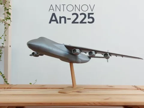 Antonov An-225 Mriya - 1:200