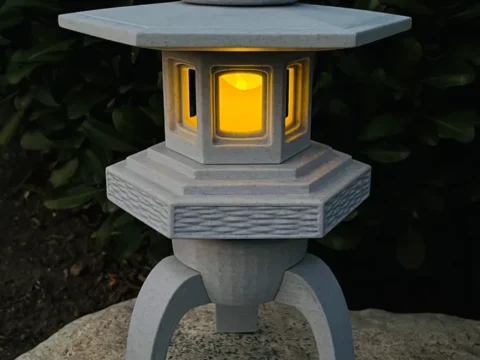 Traditional Garden Lantern 3d model