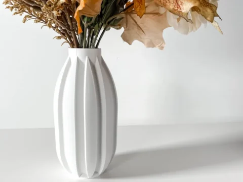 The Akin Vase 3d model