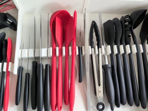 Kitchen utensils organizer 3d model