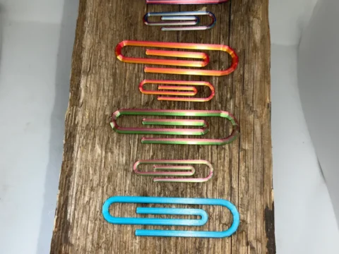 Universal Non-Skid paper clips 3d model