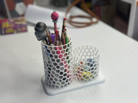 Voronoy Pencil holder 3d model