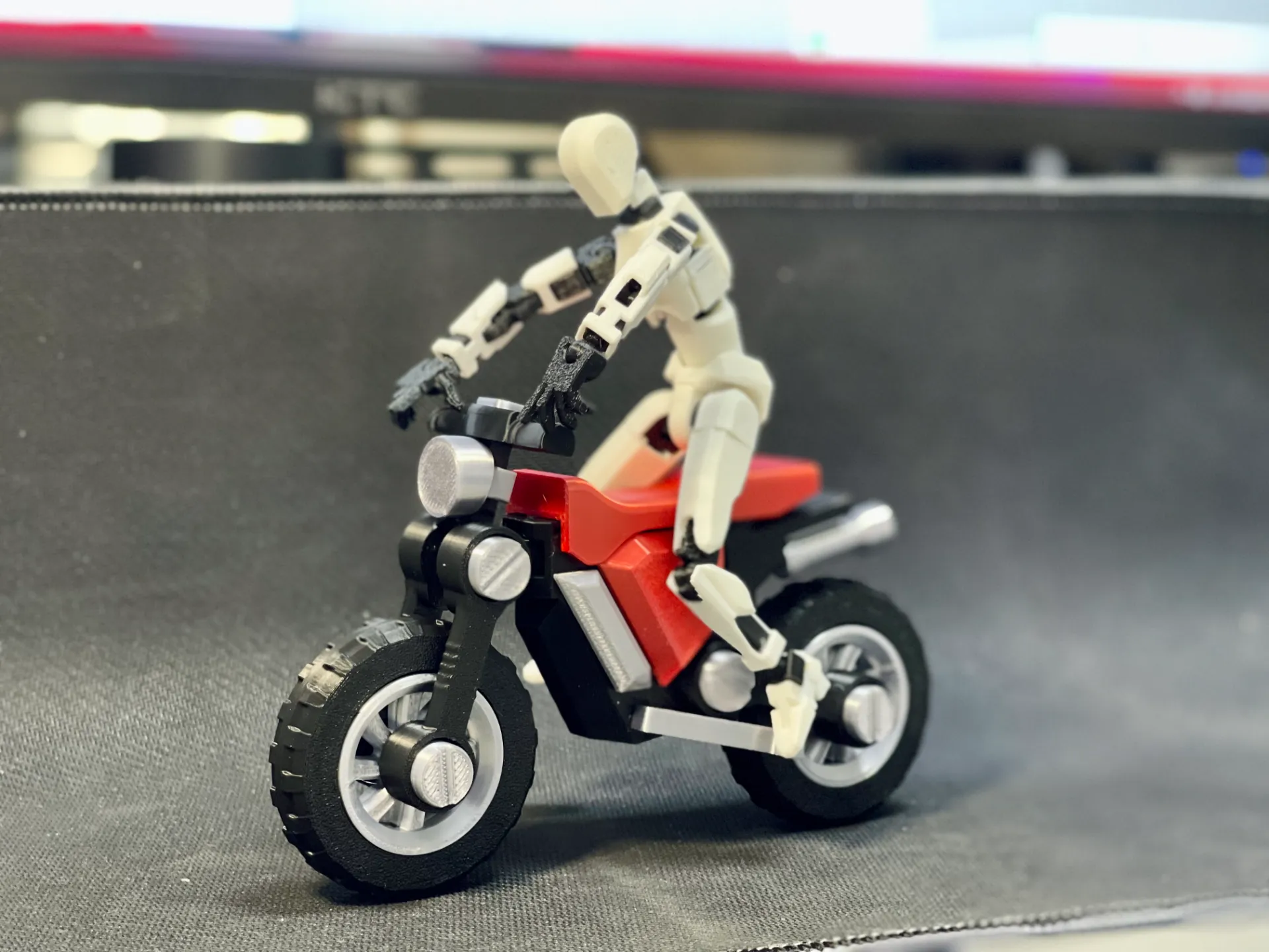 Building blocks to assemble motorcycles3 3d model