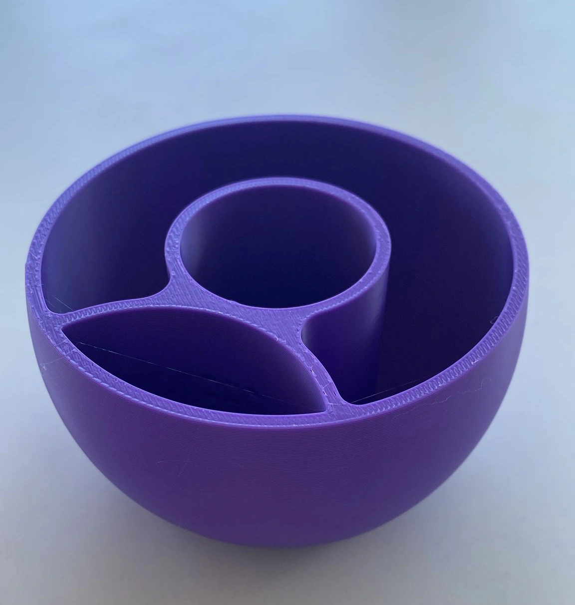 Round Self Watering Design Planter2 3d model