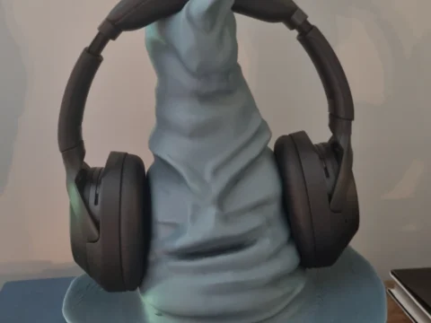 Sorting hat headphone stand 3d model