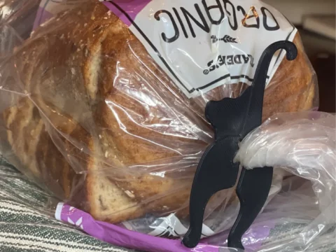 Cat shaped bread clip 3d model