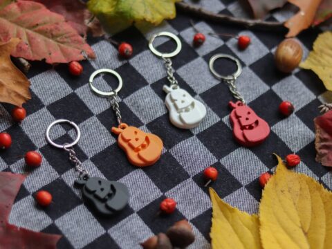 Mischievous Pumpkin Keychain 3d model