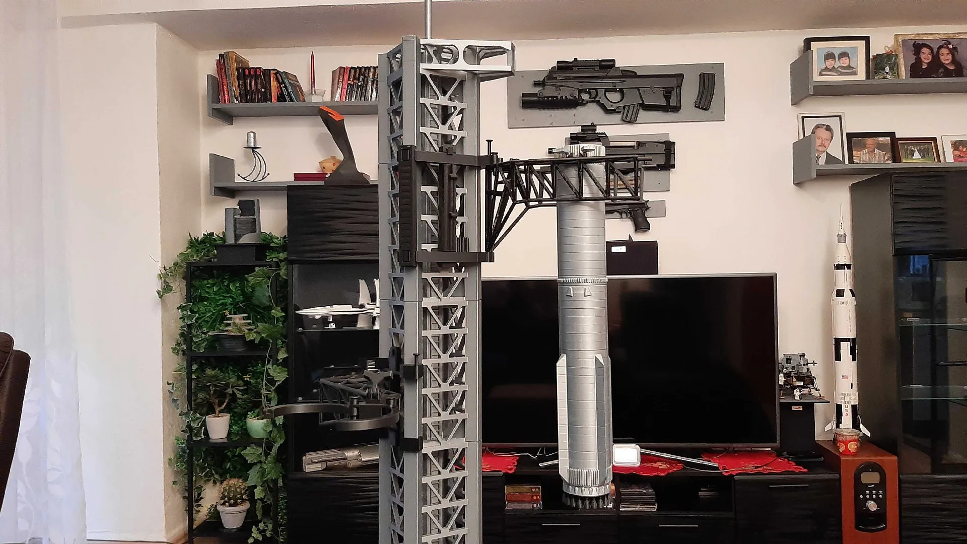 Spaceship with the Tower4 3d model