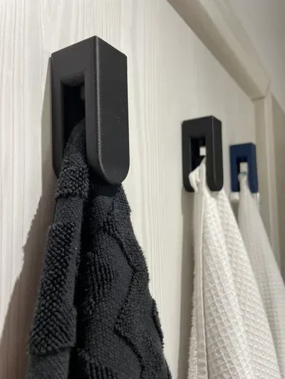 Auto-Locked Hanger 3d model