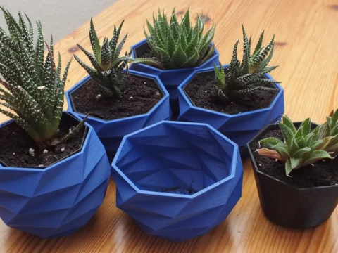 Low Poly Octagonal Planter - Remix 3d model