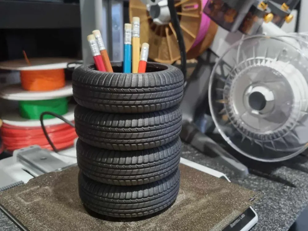 Tire pen organizer 3d model