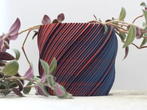 Swirl Planter 3d model